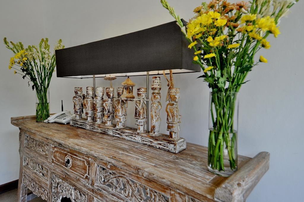 סמיניאק Villa Camelia מראה חיצוני תמונה
