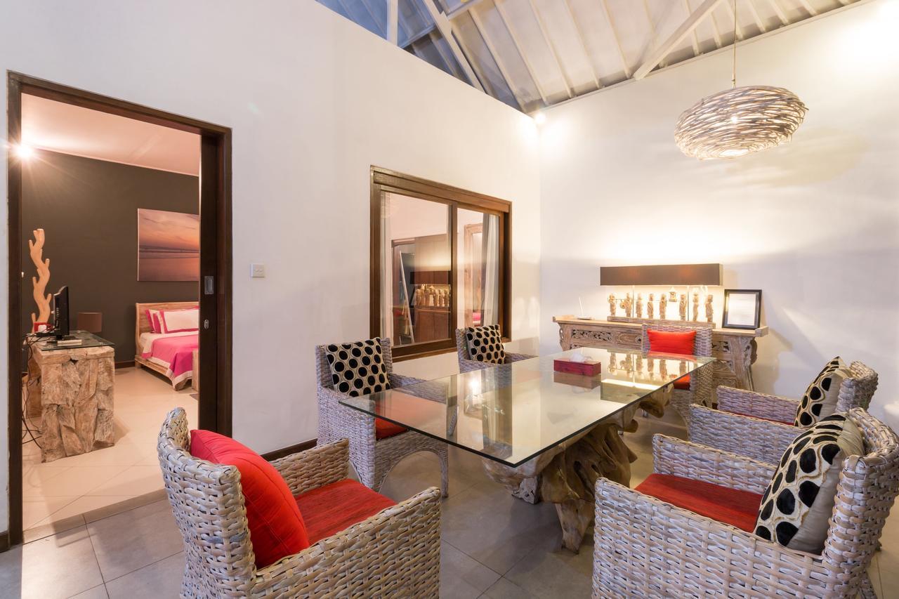 סמיניאק Villa Camelia מראה חיצוני תמונה
